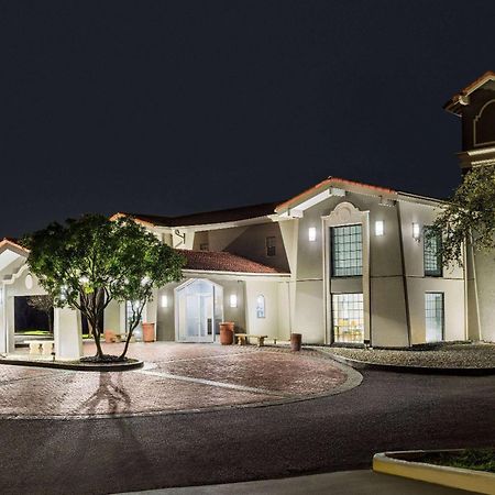 La Quinta Inn By Wyndham San Antonio Lackland Exterior foto