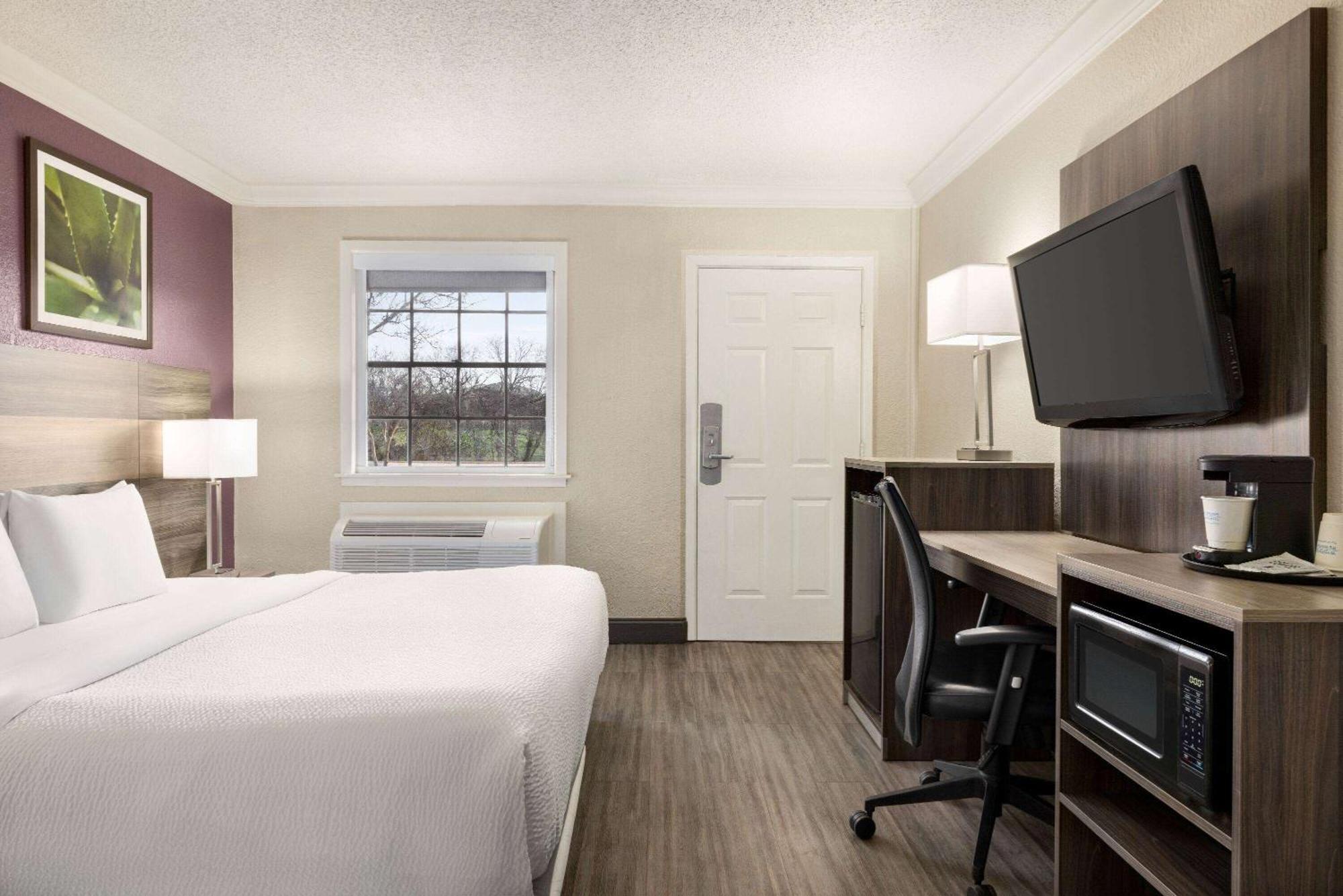 La Quinta Inn By Wyndham San Antonio Lackland Exterior foto