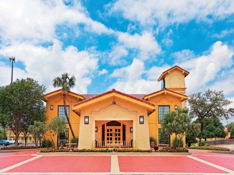 La Quinta Inn By Wyndham San Antonio Lackland Exterior foto